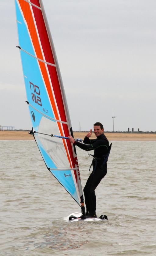 Cours planche à voile - Club nautique de Chatelaillon