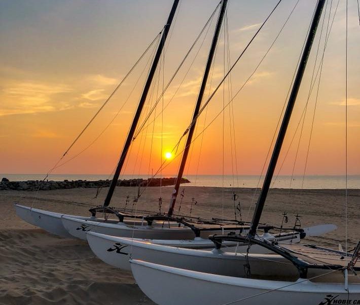 Catamaran coucher de soleil - Club nautique de chatelaillon